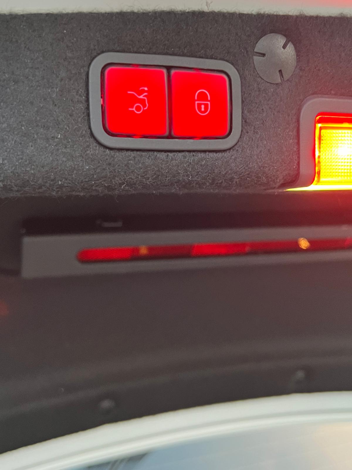 MERCEDES C CLASS PREMIUM PLUS EDITION