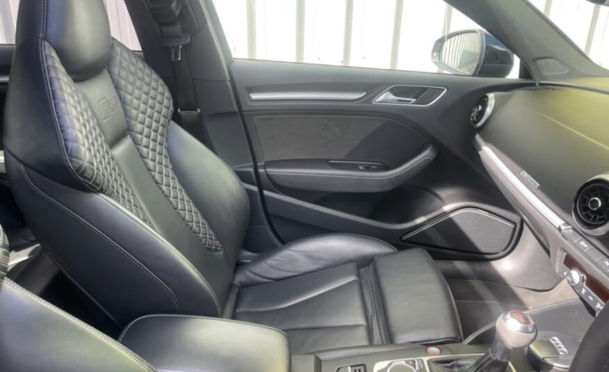 AUDI RS3 2.5 TFSI QUATTRO 2.5 AUTOMATIC S TRONIC