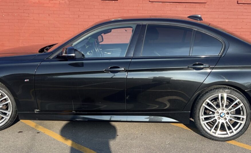 BMW 320i M SPORT