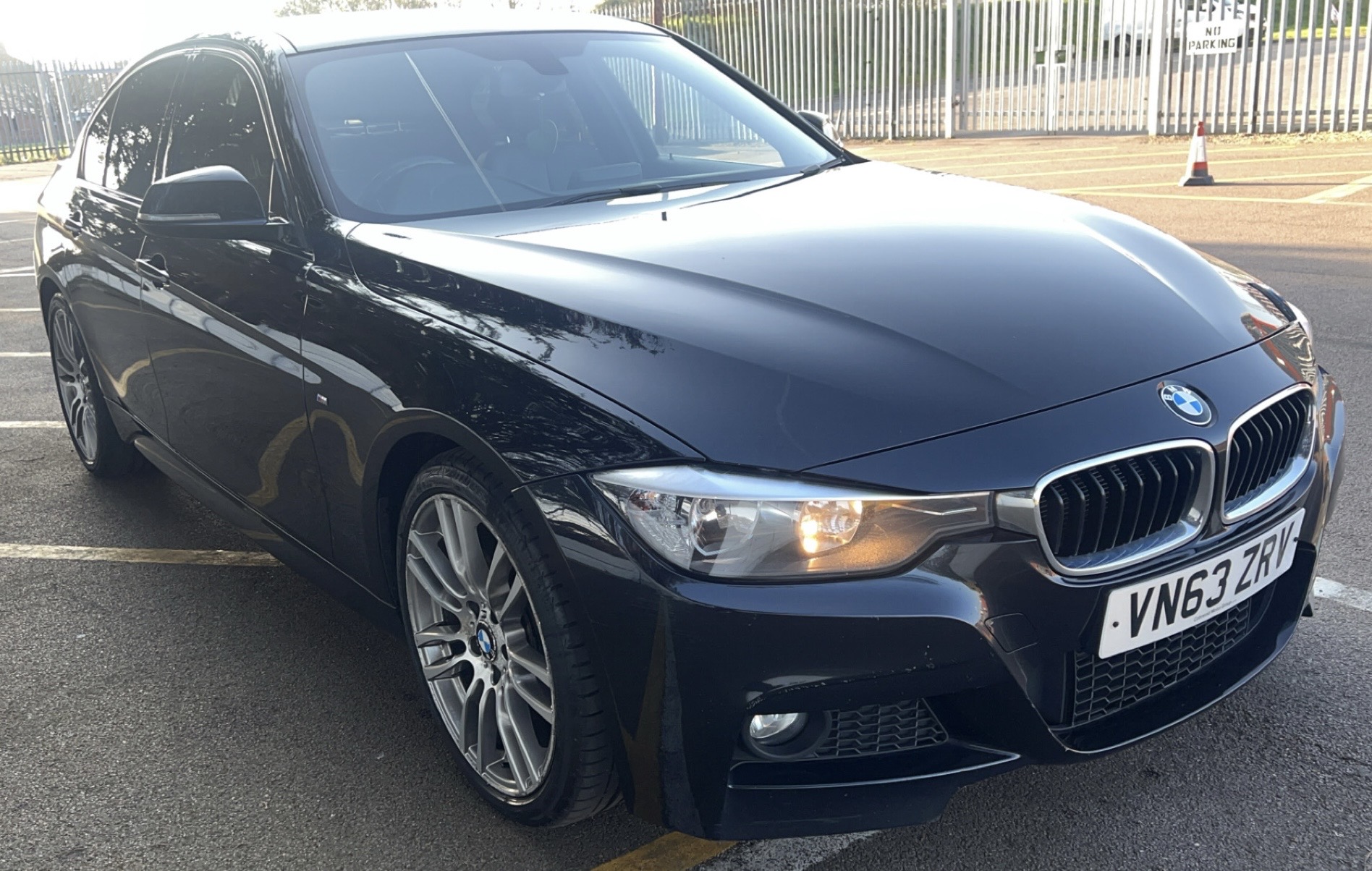 BMW 320i M SPORT