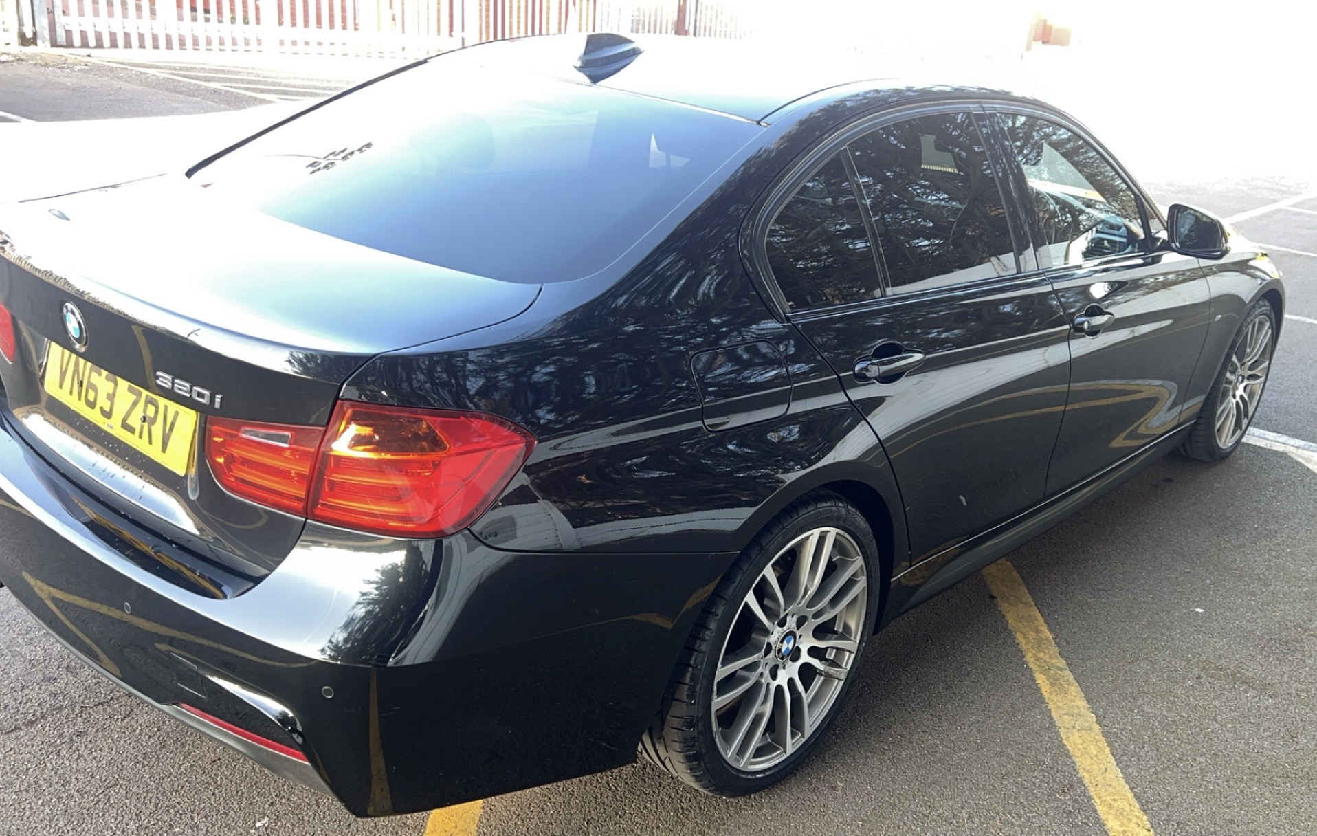BMW 320i M SPORT
