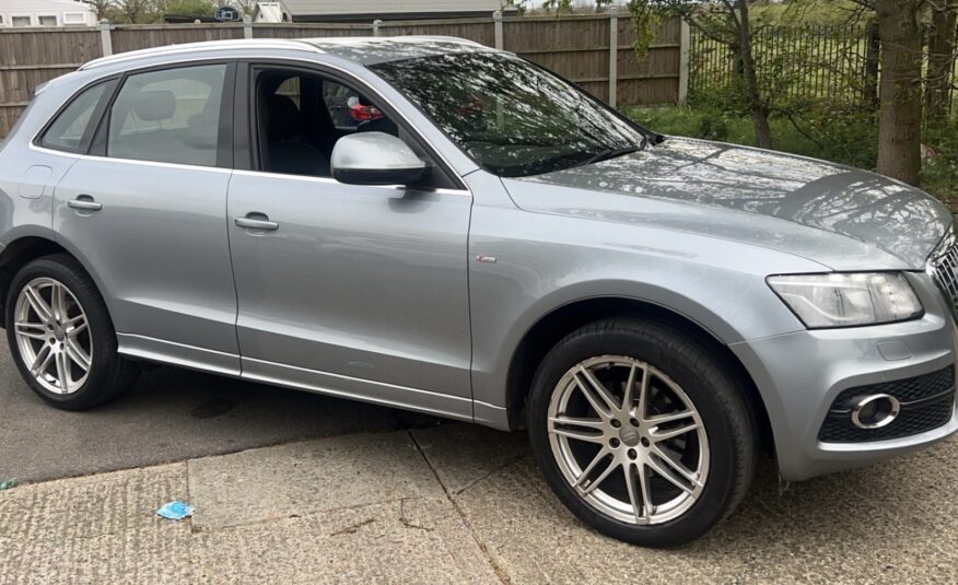 AUDI Q5 2.0 TFSI