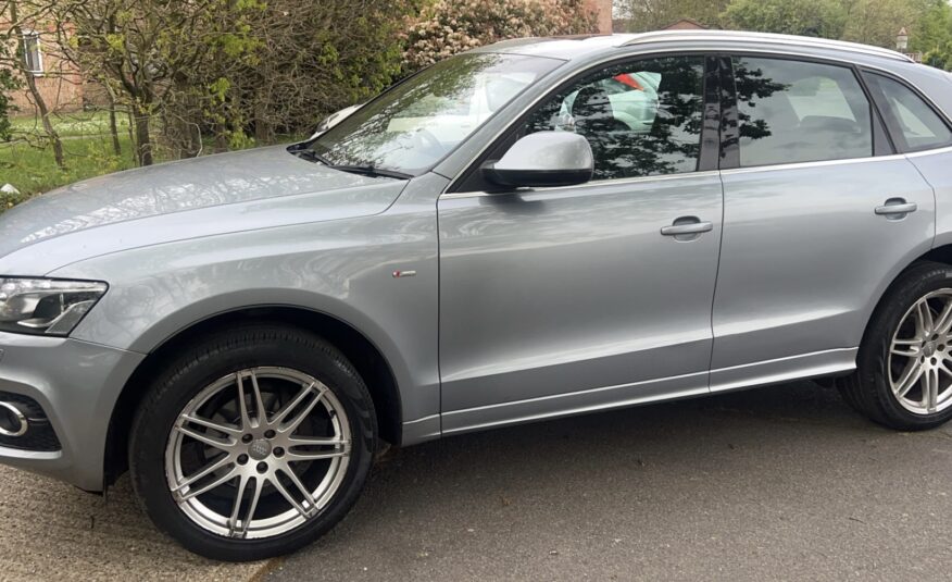 AUDI Q5 2.0 TFSI