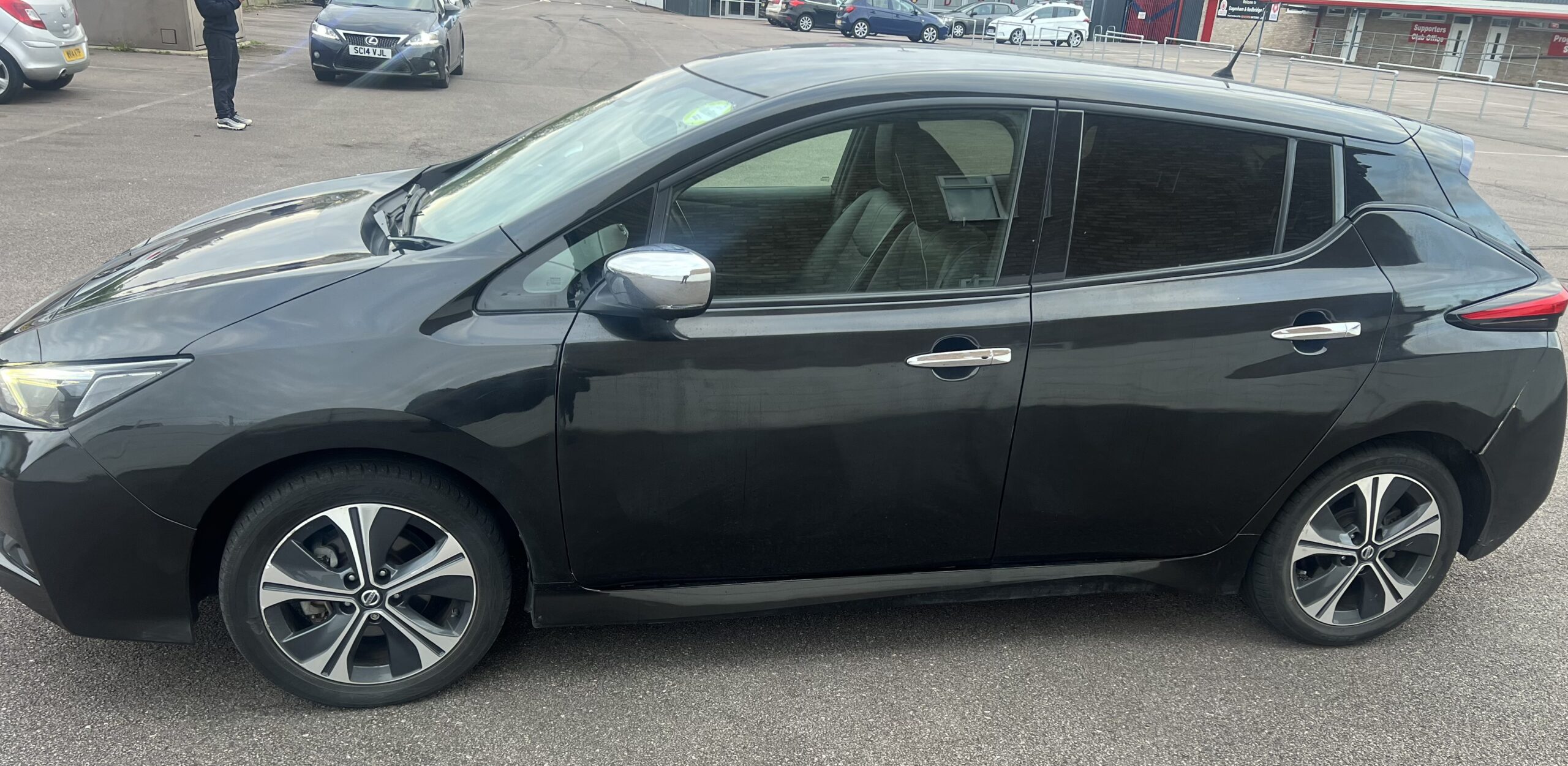 NISSAN LEAF TEKNA